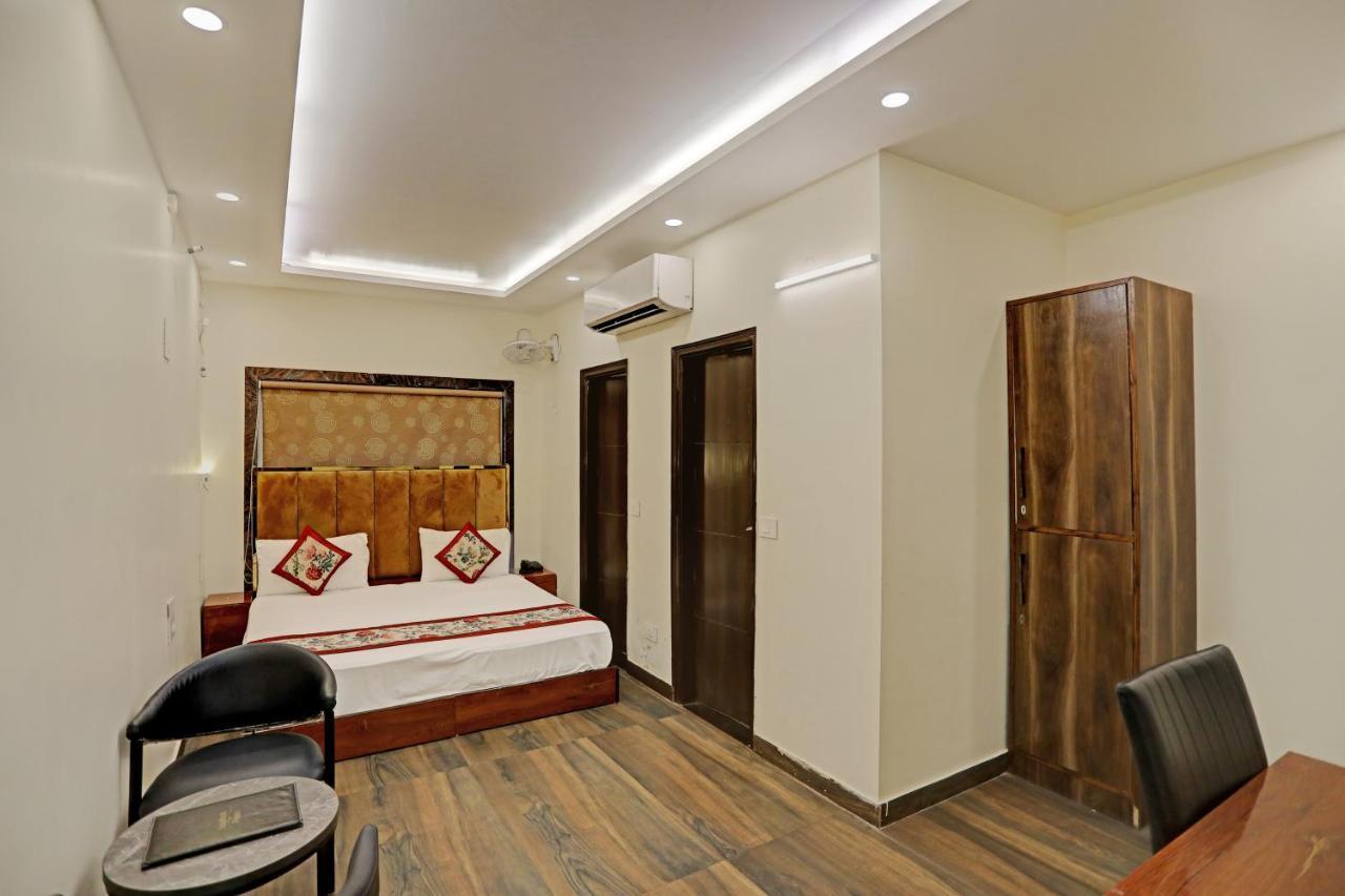 Staybook Hotel Atlanta New Delhi Train Station Ngoại thất bức ảnh