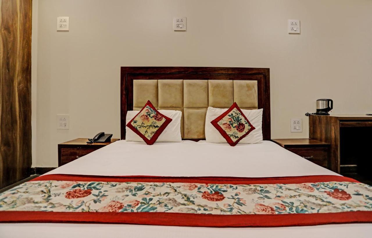 Staybook Hotel Atlanta New Delhi Train Station Ngoại thất bức ảnh