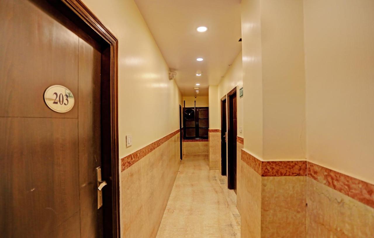 Staybook Hotel Atlanta New Delhi Train Station Ngoại thất bức ảnh