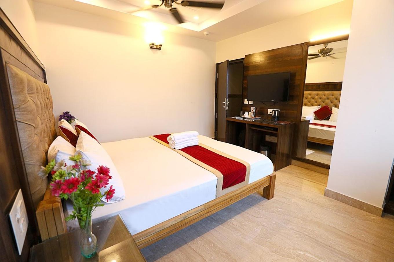 Staybook Hotel Atlanta New Delhi Train Station Ngoại thất bức ảnh